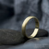 Golden klasik yellow - velikost 54, šířka 4 mm, tloušťka 1,3 mm, profil B - zlatý snubní prsten
