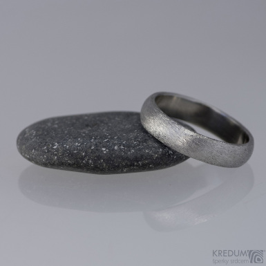 Kovaný nerezový snubní prsten - Klasik hrubý mat