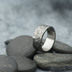 Draill tmavý - velikost 57,5; šířka 8 mm; tloušťka 1,8 mm - Nerezové snubní prsteny