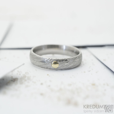 Prima damasteel a zlat suk - vzor voda - kovan snubn prsten z nerezov oceli
