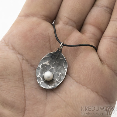 Pearl ellipse white - Kovan pvsek z nerezov oceli s perlou, SK2552