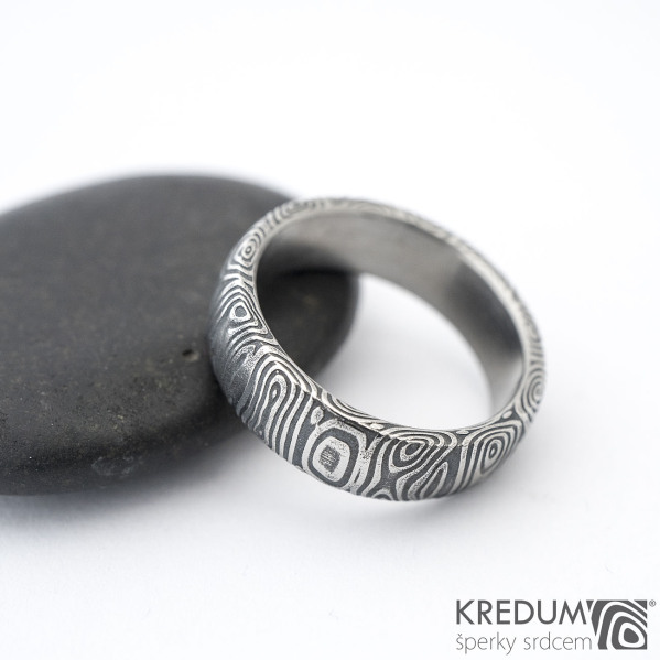 Prima kolečka - Kovaný snubní prsten z oceli damasteel, SK1284