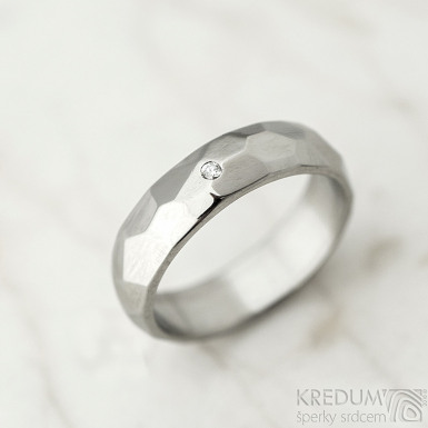 Rock a čirý diamant 1,5 mm - lesklý - kovaný snubní prsten z nerezové oceli