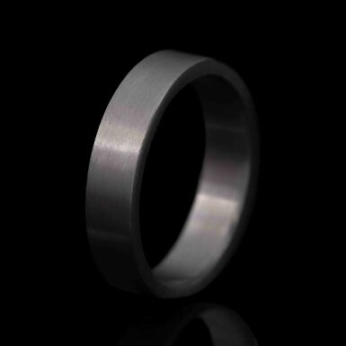 Prima tantal - matn� - ru�n� vyr�b�n� snubn� prsten z tantalu