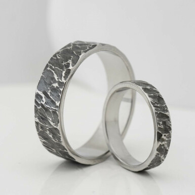 Archeos Glanc - kovaný snubní prsten z nerezové oceli