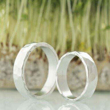 Natura - shiny - hammered stainless steel wedding ring