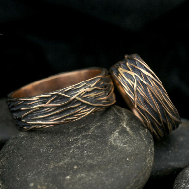 Gordik Mokume Gold red - patina - red gold wire wrapped wedding ring