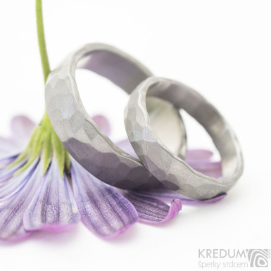 Natura - matte - hammered titanium wedding ring