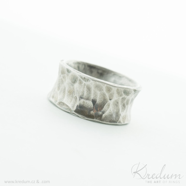Rafael - kovan snubn prsten z nerezov oceli - V5009