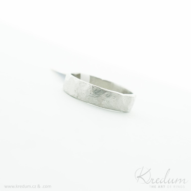 Raw - kovaný snubní prsten z nerezové oceli, V5161