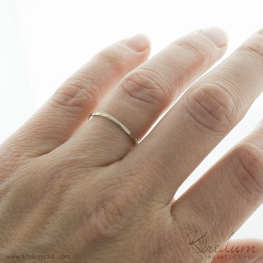Plain gold white Natura - zlat snubn prsten - V5170