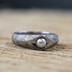 Gracia s pravou perlou - struktura koleka, lept svtl stedn - velikost 56, ka hlavy 6,5 mm, ka v dlani 4 mm, tlouka v dlani slab (do 1,5 mm), perla cca 4,5 mm - 8726